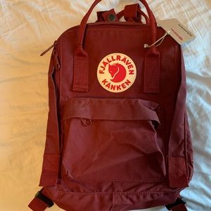 Fjallraven Kanken Mini in Ox Blood